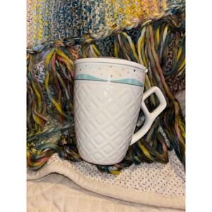 White Ceramic Mug with Lid Snowflake Design Handle Spoon opening